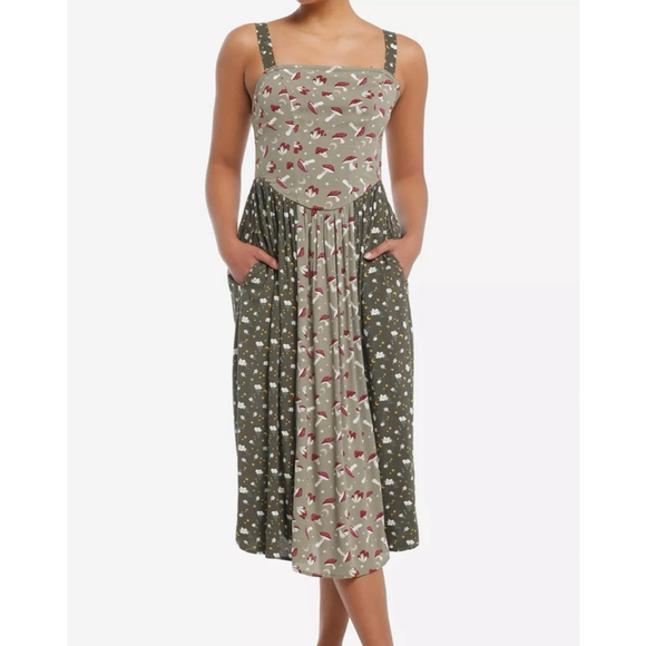Thorn & Fable Dresses & Skirts - Women's Thorn & Fable Dress Size L Green Mushroom Print